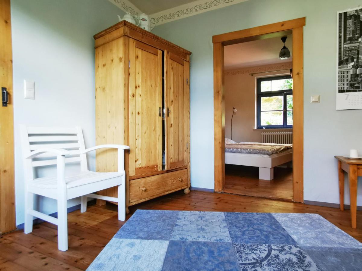 Charmantes Apartment Siebenschlaefer - Ferienwohnung Cafe 7 Weida المظهر الخارجي الصورة